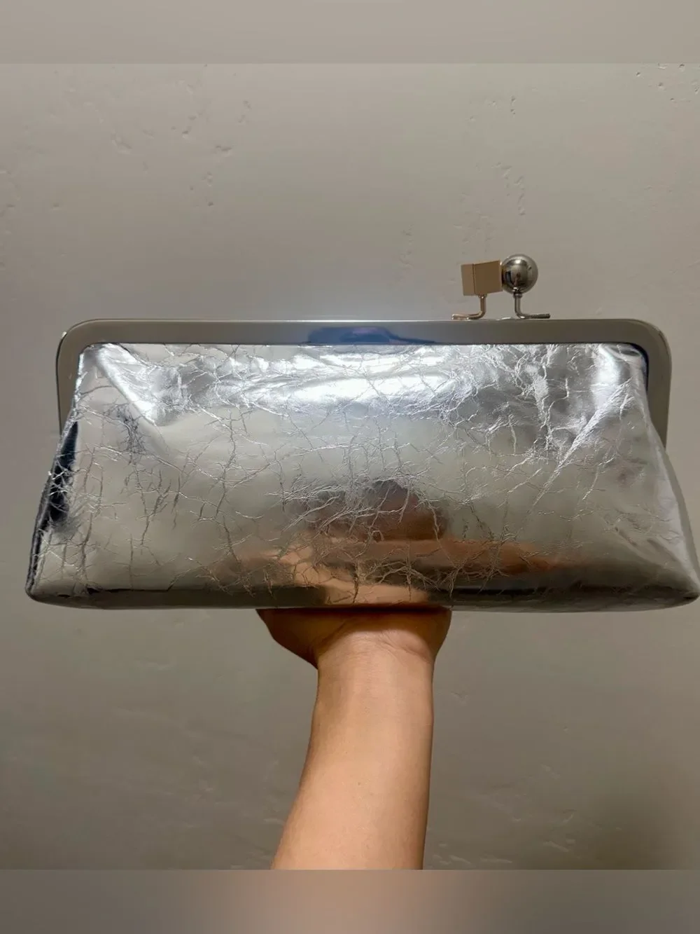 Silver Wrinkled Leather Handmade Unique Kisslock Frame Bag, Large Size Clutch
